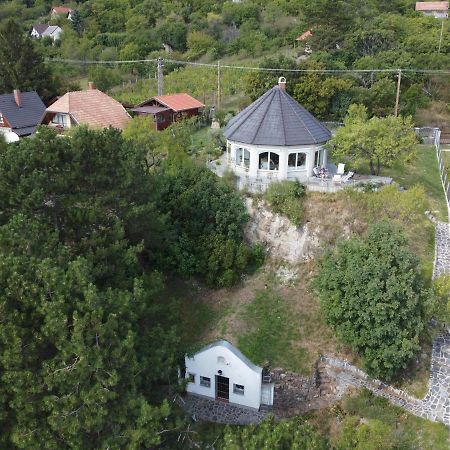 Вилла Panorama Balaton Балатондьёрёк Экстерьер фото
